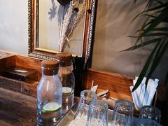 -HIGH FIVE哈福手工汉堡(桂林路店)