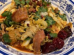 -蜀天上精专麻辣香锅(文定路店)