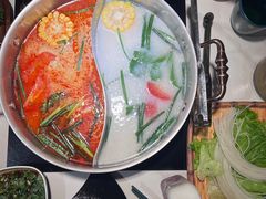 -椰子湾·海南火锅·糟粕醋·椰子鸡(正大广场店)