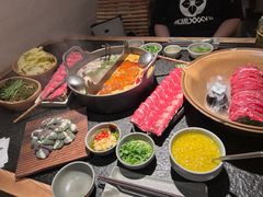 -三出山火锅(南京万象天地店)