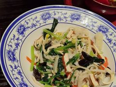 -古都历食南京菜·烤鸭·鸭血粉丝·汤包(南京博物院店)