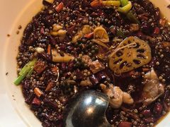 -八府香鸭·啫啫煲(华山路店)