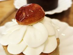 -VERIE BAKEHOUSE