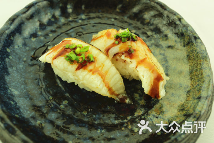 炙比目鱼裙边寿司