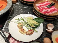 -牛YO寿喜烧·铁板烧和牛火锅自助(市府恒隆店)