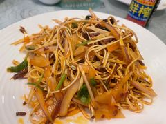-黄家饺子东北特色菜馆(湖滨商业街店)