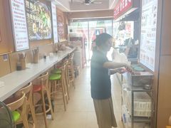 -叶伟胡辣壳面(两路口店)