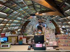 -钟书阁(珍园店)