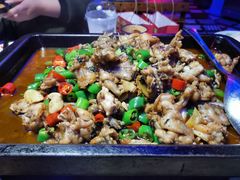 炭烧牛蛙平锅紫苏味-蘭奢雅集·江浙菜(青山江滩店)