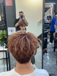 -藤野造型专业烫染接发