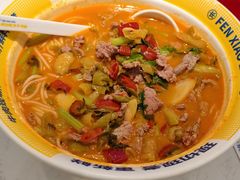 酸汤鲜切牛肉粉-粉小主·贵州酸汤牛肉粉(南京仙林金鹰店)