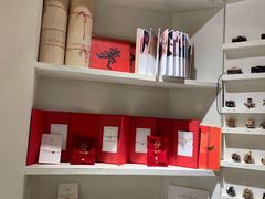 -LADY FAFA(巨鹿路陕西南路路口店)