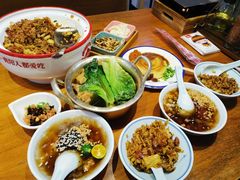 -怪噜范·老贵阳街头名小吃(鸿通城店)