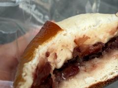 红豆碱水棒-小飞象面包公社(珠江路金鹰店)