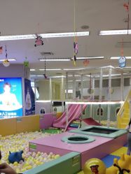 -孩子王(铁西万达店)