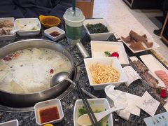 -一席地·本地鸡窝·杭帮鸡火锅(萧山银隆百货店)