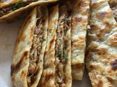 -溢心园香河肉饼总店