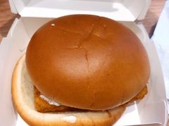 -麦当劳(物资学院店)
