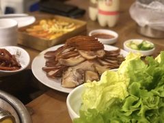 -喇喇排骨火锅·传统韩式脊骨汤(望京西园总店)