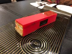 鹅肝手指三明治-Salon de The de Joel Robuchon(外滩18号店)