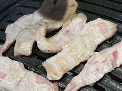 猪颈肉-唯成•韩国炭火烤肉 유성고기