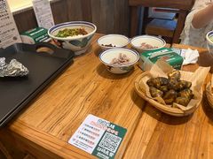 -云阿蛮云南生烫牛肉米线(奉贤路店)