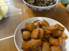 -芦茨金富饭庄·25年老字号·专做稻草鸡
