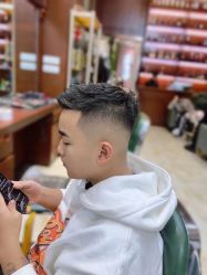 -尼特斯男士发型馆