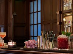 -LONG BAR 廊吧(外滩华尔道夫酒店)