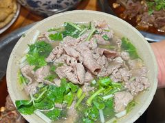 -大众跷脚牛肉馆·非遗传承单位(峨眉山店)