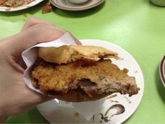 猪扒包-胜利茶餐室
