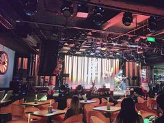 -星 Live House