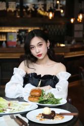 -MOVAN  HAIR莫凡匠人发型屋