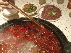 -红九格老火锅(三峡广场店)