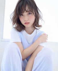 -变画·发型STUDIO