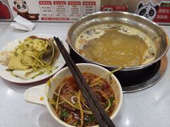 -围辣串串小火锅(李家村万达广场店)