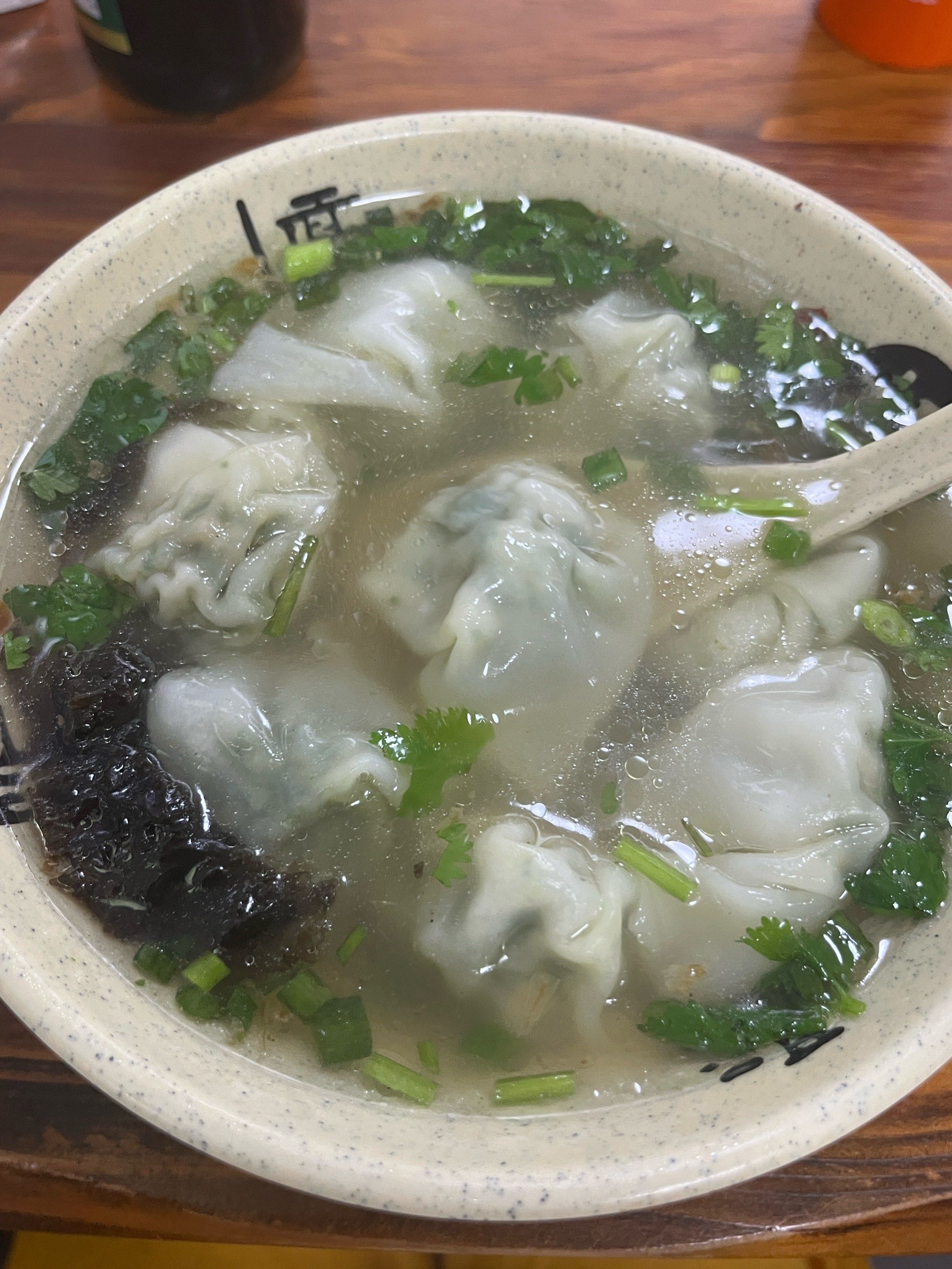 小吃大发现 馄饨美味!