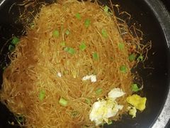 -阿瓦山寨·湘菜现炒·剁椒鱼头王(咸阳总店)
