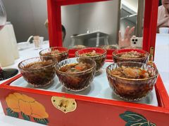 捞汁小海蜇-品海楼·大连海胆锅贴馆(东港店)