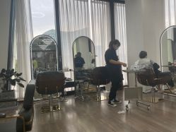 -ON STAR SALON