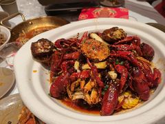 -肥肥虾庄·金牌油焖大虾(汉口城市广场店)