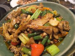 -鸿顺老铁锅美蛙鱼府(解放碑店)