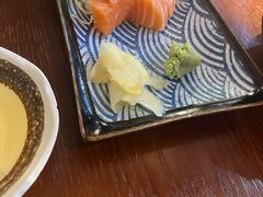三文鱼刺身-冉冉垄居酒屋·日本料理