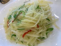 青椒土豆丝-怡园饭店-餐厅(四望亭店)