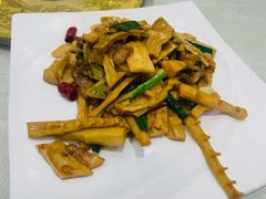 -小天妃海鲜酒楼(西马庄店)