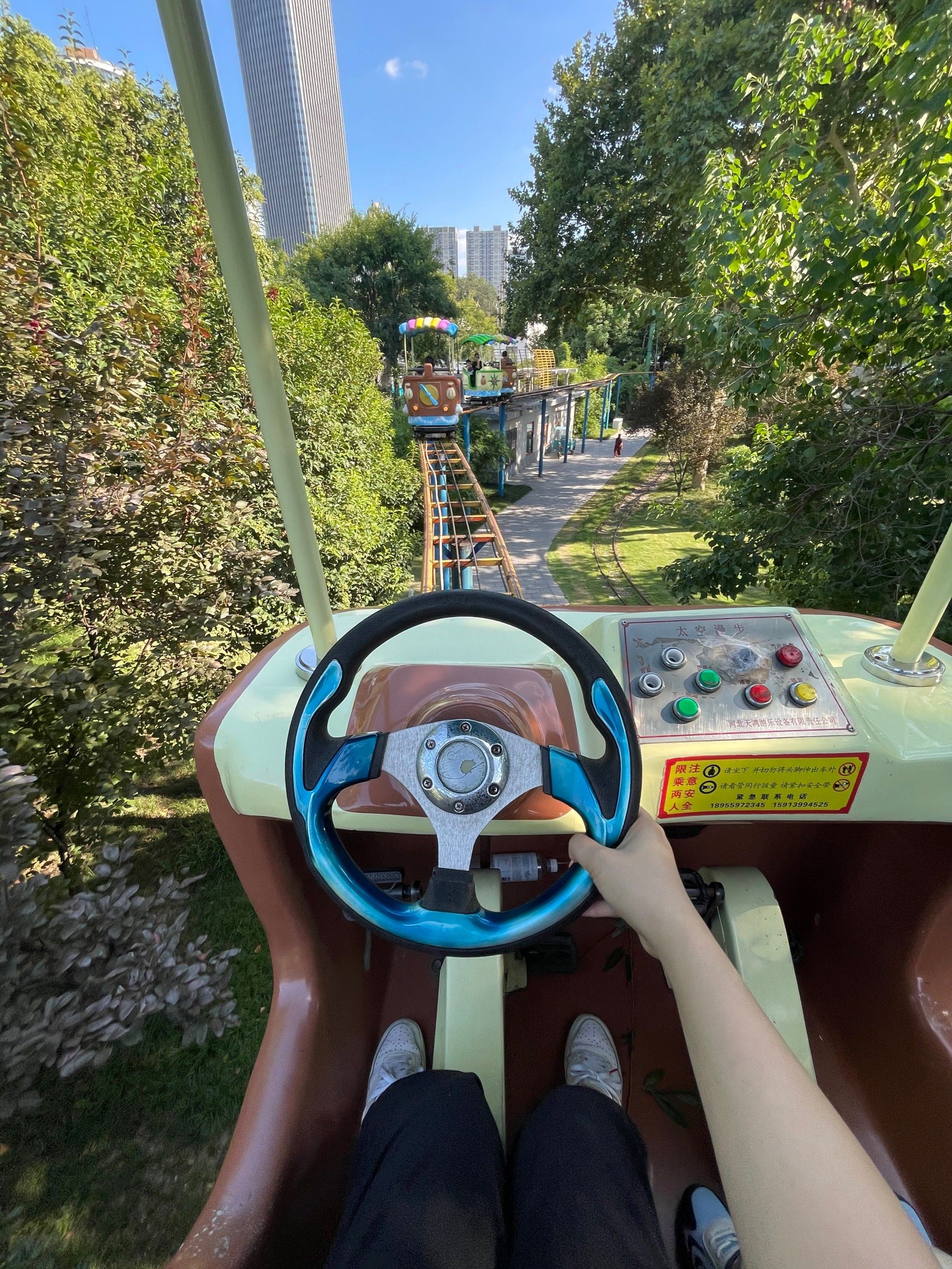 合肥伢童年必打卡的大象滑梯