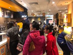 等位区-麦当劳(上藤店)