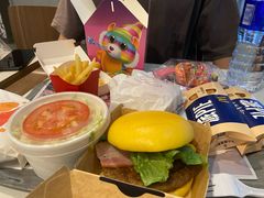 芝芝牛牛月亮堡-麦当劳(杭州东站高铁店)