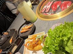 -铭牛烧肉·和牛海鲜自助(高新月牙湖店)