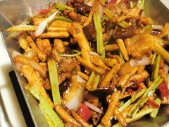 -弄堂里(西溪龙湖天街店)